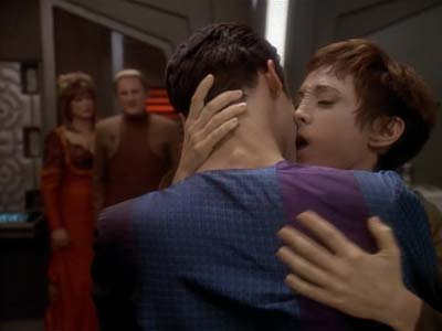 Star Trek: Deep Space Nine Screencaps "Fascination" (S3:E10)