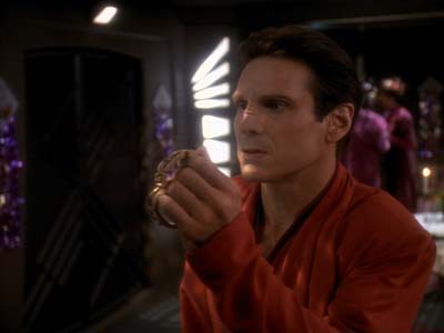 Star Trek: Deep Space Nine Screencaps "Fascination" (S3:E10)