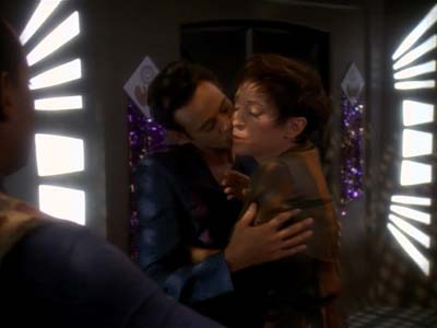 Star Trek: Deep Space Nine Screencaps "Fascination" (S3:E10)