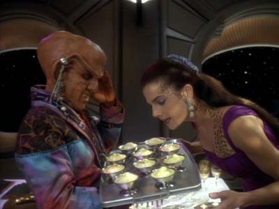 Star Trek: Deep Space Nine Screencaps "Fascination" (S3:E10)