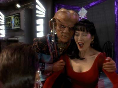 Star Trek: Deep Space Nine Screencaps "Fascination" (S3:E10)