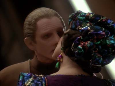 Star Trek: Deep Space Nine Screencaps "Fascination" (S3:E10)