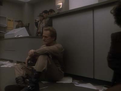 Star Trek: Deep Space Nine Screencaps "Past Tense, Part II" (S3:E12)