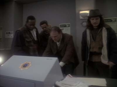 Star Trek: Deep Space Nine Screencaps "Past Tense, Part II" (S3:E12)