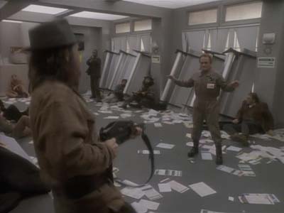 Star Trek: Deep Space Nine Screencaps "Past Tense, Part II" (S3:E12)
