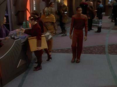 Star Trek: Deep Space Nine Screencaps "Life Support" (S3:E13)