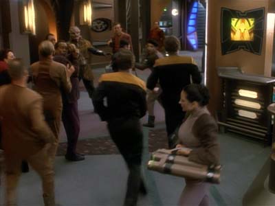 Star Trek: Deep Space Nine Screencaps "Life Support" (S3:E13)