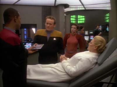 Star Trek: Deep Space Nine Screencaps "Life Support" (S3:E13)