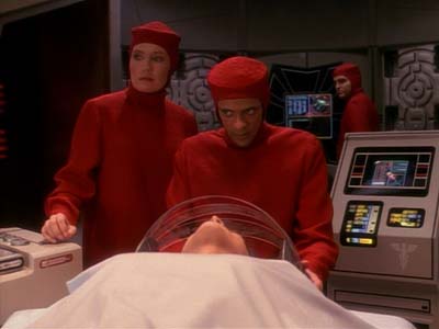 Star Trek: Deep Space Nine Screencaps "Life Support" (S3:E13)