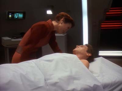 Star Trek: Deep Space Nine Screencaps "Life Support" (S3:E13)