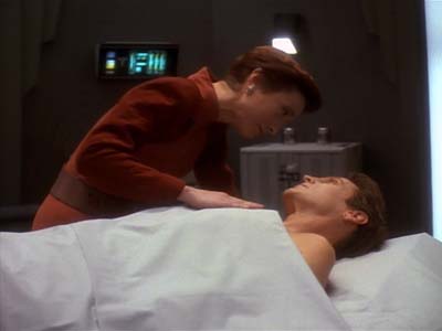 Star Trek: Deep Space Nine Screencaps "Life Support" (S3:E13)