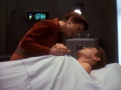 Star Trek: Deep Space Nine Screencaps "Life Support" (S3:E13)