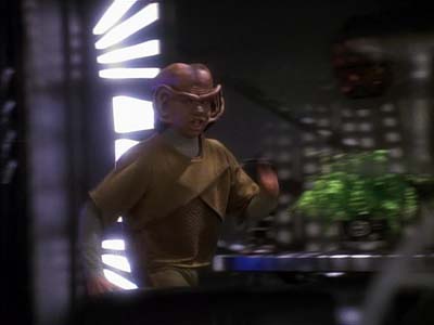 Star Trek: Deep Space Nine Screencaps "Life Support" (S3:E13)