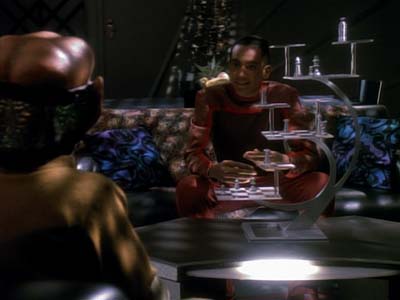 Star Trek: Deep Space Nine Screencaps "Life Support" (S3:E13)