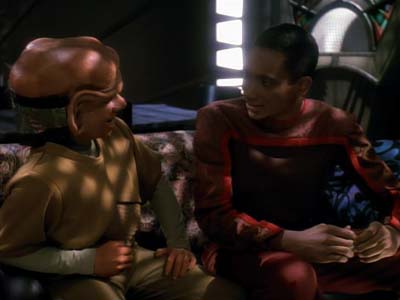 Star Trek: Deep Space Nine Screencaps "Life Support" (S3:E13)