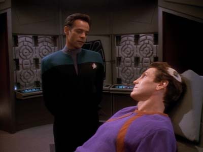 Star Trek: Deep Space Nine Screencaps "Life Support" (S3:E13)