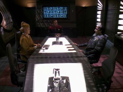 Star Trek: Deep Space Nine Screencaps "Life Support" (S3:E13)