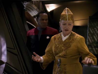Star Trek: Deep Space Nine Screencaps "Life Support" (S3:E13)