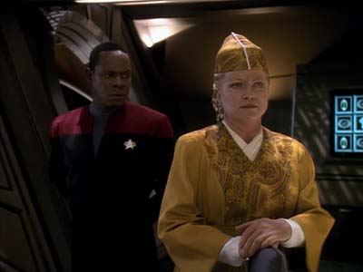 Star Trek: Deep Space Nine Screencaps "Life Support" (S3:E13)