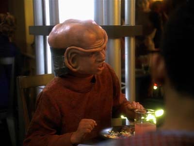Star Trek: Deep Space Nine Screencaps "Life Support" (S3:E13)