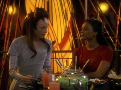 Star Trek: Deep Space Nine Screencaps "Life Support" (S3:E13)