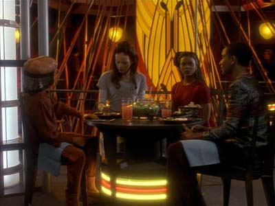 Star Trek: Deep Space Nine Screencaps "Life Support" (S3:E13)