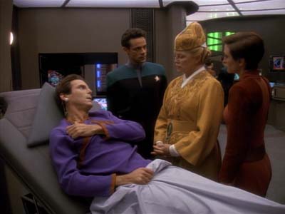 Star Trek: Deep Space Nine Screencaps "Life Support" (S3:E13)