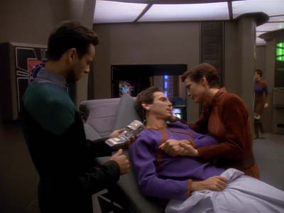 Star Trek: Deep Space Nine Screencaps "Life Support" (S3:E13)