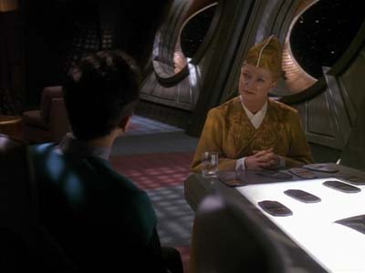 Star Trek: Deep Space Nine Screencaps "Life Support" (S3:E13)