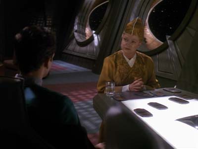 Star Trek: Deep Space Nine Screencaps "Life Support" (S3:E13)