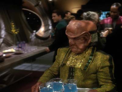 Star Trek: Deep Space Nine Screencaps "Life Support" (S3:E13)