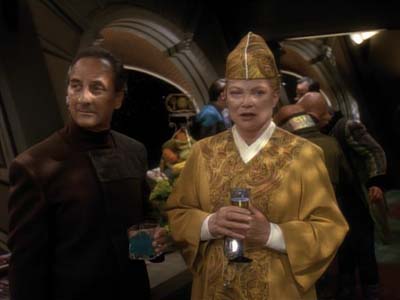 Star Trek: Deep Space Nine Screencaps "Life Support" (S3:E13)