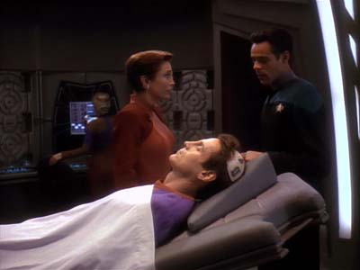 Star Trek: Deep Space Nine Screencaps "Life Support" (S3:E13)