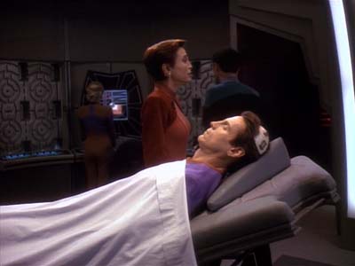 Star Trek: Deep Space Nine Screencaps "Life Support" (S3:E13)