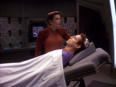 Star Trek: Deep Space Nine Screencaps "Life Support" (S3:E13)