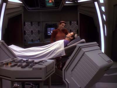 Star Trek: Deep Space Nine Screencaps "Life Support" (S3:E13)