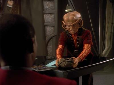 Star Trek: Deep Space Nine Screencaps "Heart of Stone" (S3:E14)