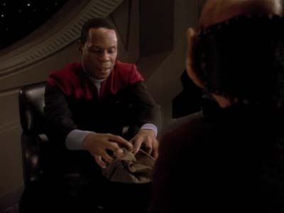 Star Trek: Deep Space Nine Screencaps "Heart of Stone" (S3:E14)