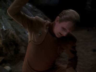 Star Trek: Deep Space Nine Screencaps "Heart of Stone" (S3:E14)