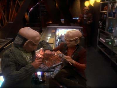 Star Trek: Deep Space Nine Screencaps "Heart of Stone" (S3:E14)