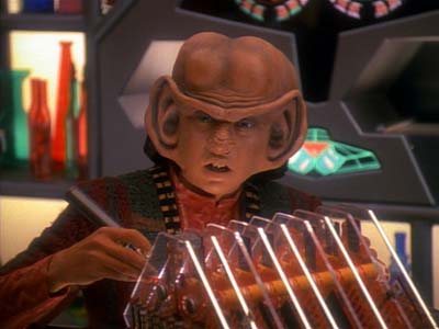 Star Trek: Deep Space Nine Screencaps "Heart of Stone" (S3:E14)