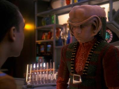 Star Trek: Deep Space Nine Screencaps "Heart of Stone" (S3:E14)