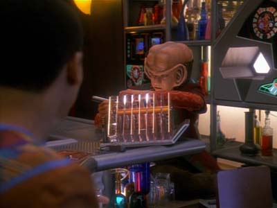 Star Trek: Deep Space Nine Screencaps "Heart of Stone" (S3:E14)