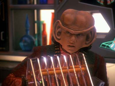 Star Trek: Deep Space Nine Screencaps "Heart of Stone" (S3:E14)