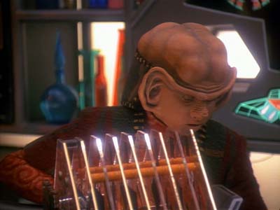 Star Trek: Deep Space Nine Screencaps "Heart of Stone" (S3:E14)