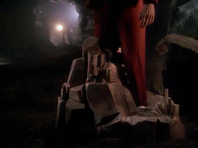 Star Trek: Deep Space Nine Screencaps "Heart of Stone" (S3:E14)