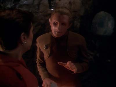 Star Trek: Deep Space Nine Screencaps "Heart of Stone" (S3:E14)
