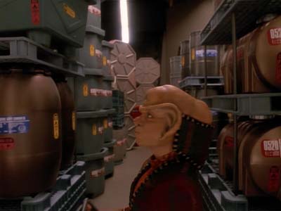 Star Trek: Deep Space Nine Screencaps "Heart of Stone" (S3:E14)
