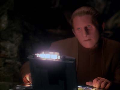 Star Trek: Deep Space Nine Screencaps "Heart of Stone" (S3:E14)