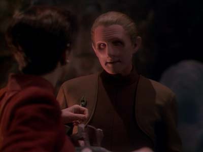 Star Trek: Deep Space Nine Screencaps "Heart of Stone" (S3:E14)